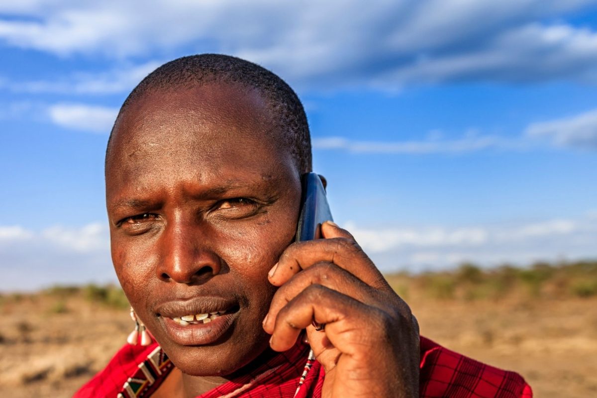 आफ्रिकेत लोकांच्या फोन लाइन का बंद केल्या जात आहेत? कारण, वाचून हैराण व्हाल