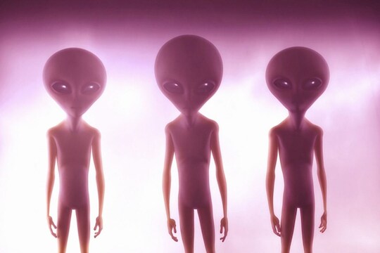 एलियन्स करू शकतात पृथ्वीवर हल्ला, नासाच्या शास्त्रज्ञांनी दिला इशारा