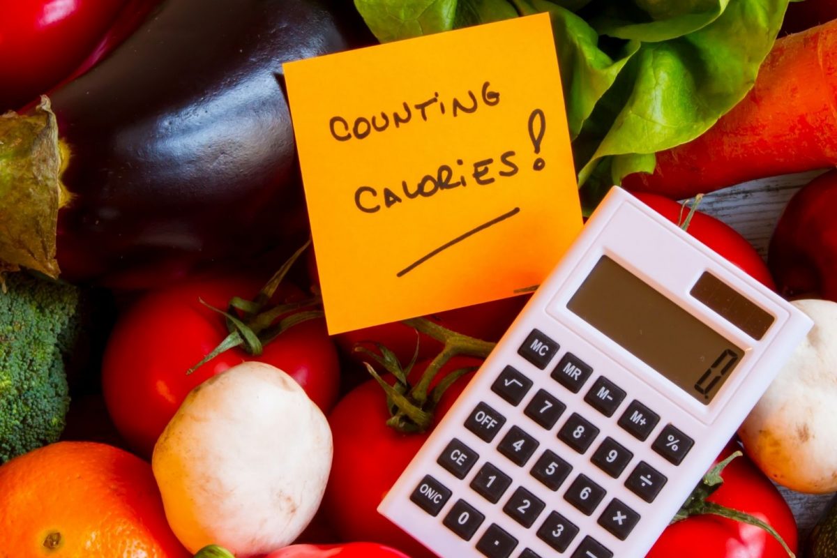 कॅलरीज म्हणजे काय? आपल्याला एका दिवसात किती कॅलरीज आवश्यक आहे?