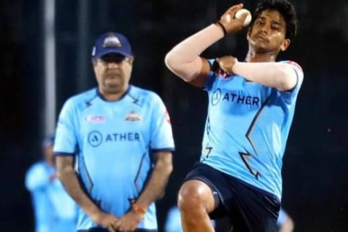 IPL 2022 : 4 बॉलमध्ये 4 विकेट घेणाऱ्याचं पदार्पण, विदर्भ एक्सप्रेस पहिल्याच सामन्यात सुस्साट!