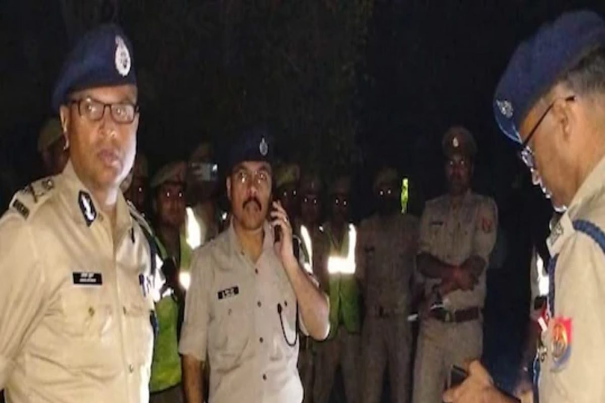 एकतर्फी प्रेमातून तिहेरी हत्याकांड! आई वडिलांसह मुलीला रस्त्यात गाठलं, धारधार शस्त्राने केले वार अन्...