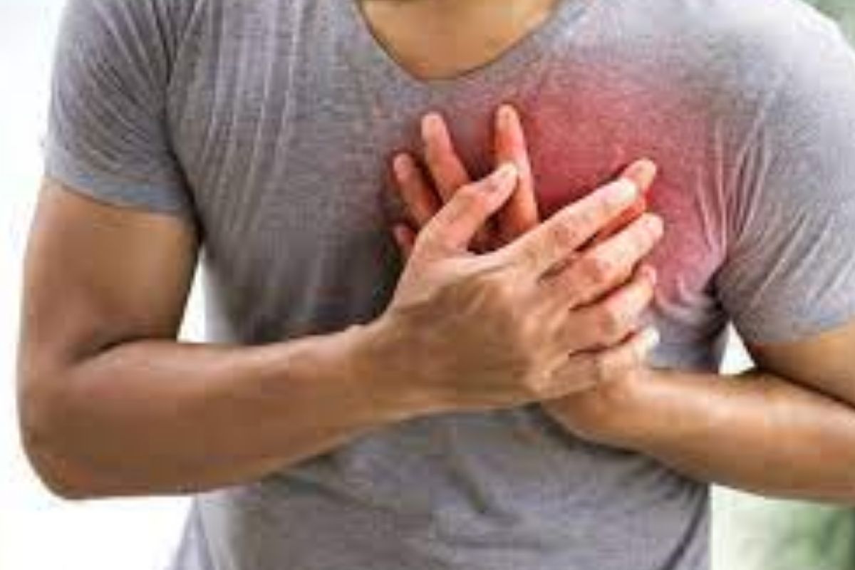 या 6 चुका खराब करतात आपलं हृदय; Heart attack चा धोका त्यामुळे वाढतो