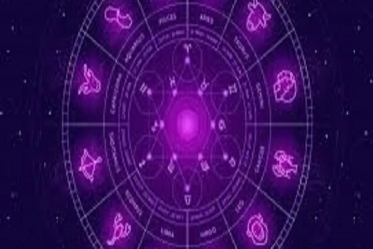 Labour Day 2022 : 'या' राशींना आर्थिक लाभ होणार; पाहा तुमच्या राशीत आज काय?