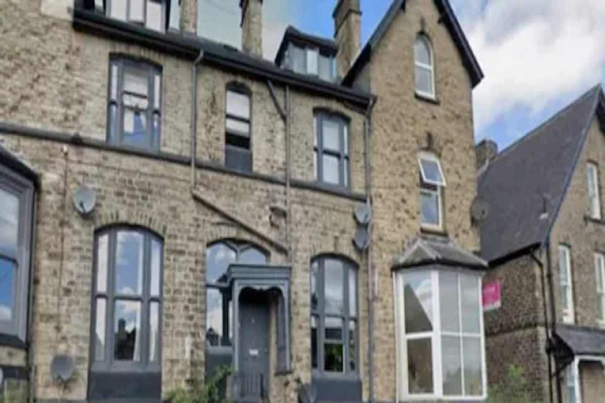 60 हजार रुपयात मिळतंय इतकं आलिशान घर; पण बेड पाहूनच पळून जातायेत लोक