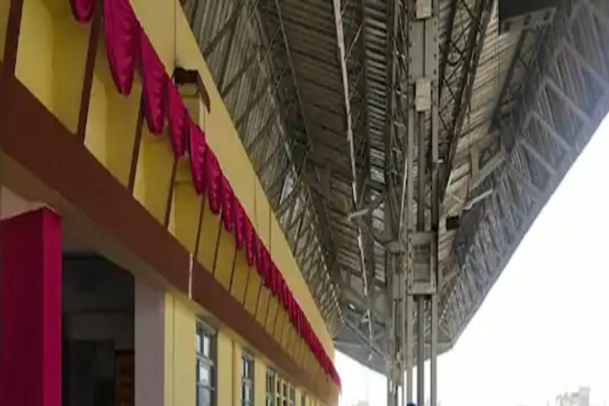 Indian Railways : रेल्वे स्थानकांना खासगी कंपन्यांची नावं देण्यात येणार! काय आहे कारण?