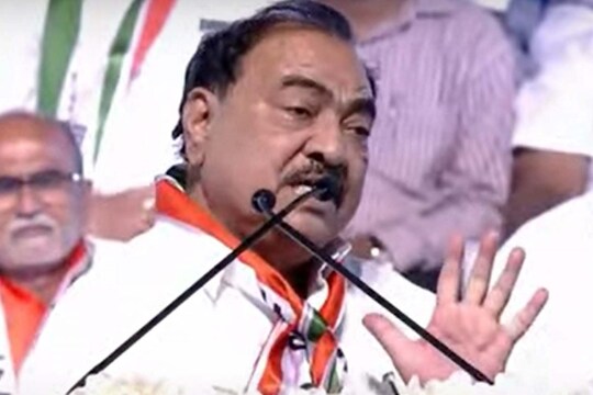 राष्ट्रवादीच्या व्यासपीठावर खडसेंनी सांगितला फडणवीसांचा सत्ता मिळवण्याचा प्लॅन, म्हणाले...
