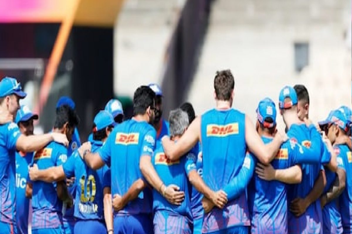 IPL 2022 : मुंबई इंडियन्स कमबॅक करणार! राजस्थानच्या कोचनं व्यक्त केला विश्वास