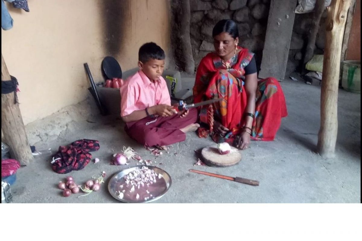 ...अन् आईच्या डोळ्यातून घळाघळा वाहणारं पाणी कायमचं थांबलं! ओंकारची अनोखी कहाणी