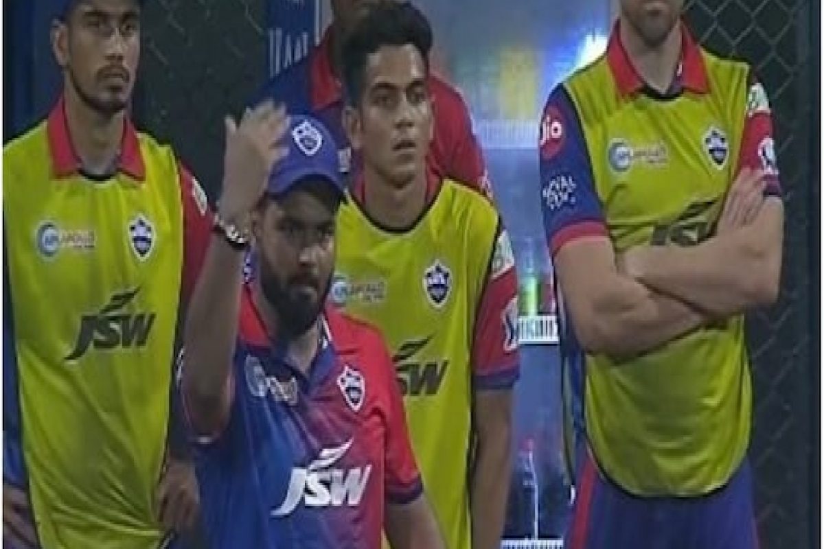 IPL 2022: प्रविण आमरेंना मैदानात जाण्याची इच्छा नव्हती, पण... वाचा तेंव्हा नेमकं काय घडलं