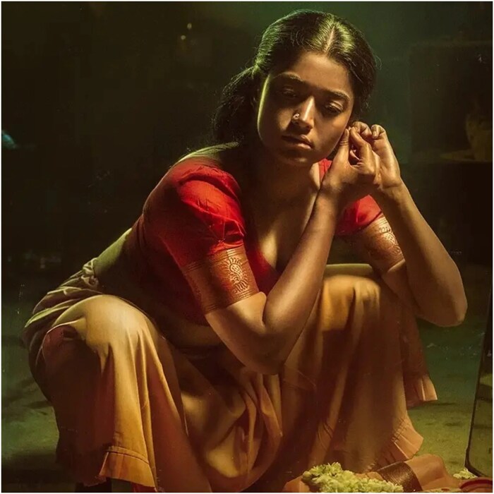  फक्त देशातच नव्हे तर जगभरात या चित्रपटाला अफाट प्रतिसाद मिळाला होता. चित्रपटाने बॉक्स ऑफिसवरसुद्धा रेकॉर्डब्रेक कमाई केली होती. आता जगभरातील प्रेक्षकांना 'पुष्पा- द रुल' अर्थातच दुसऱ्या भागाची प्रतीक्षा लागून आहे. 
