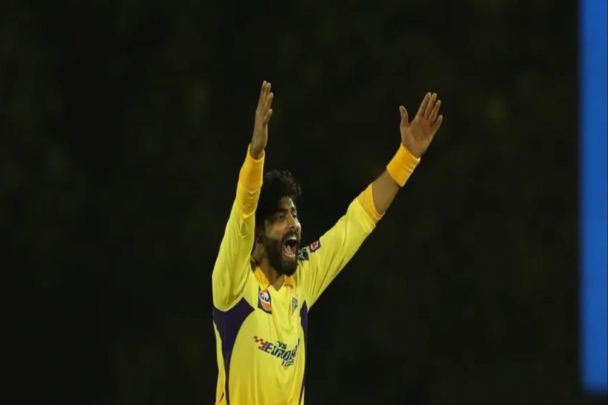 IPL 2022 : चेन्नईच्या हिरोनं केली सर्वात मोठी चूक, जडेजाचा राग अनावर! पाहा Live Video