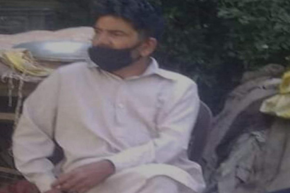 जम्मू-काश्मीरमध्ये अतिरेक्यांचा हैदोस, भर दिवसा सरपंचावर गोळ्या झाडत हत्या