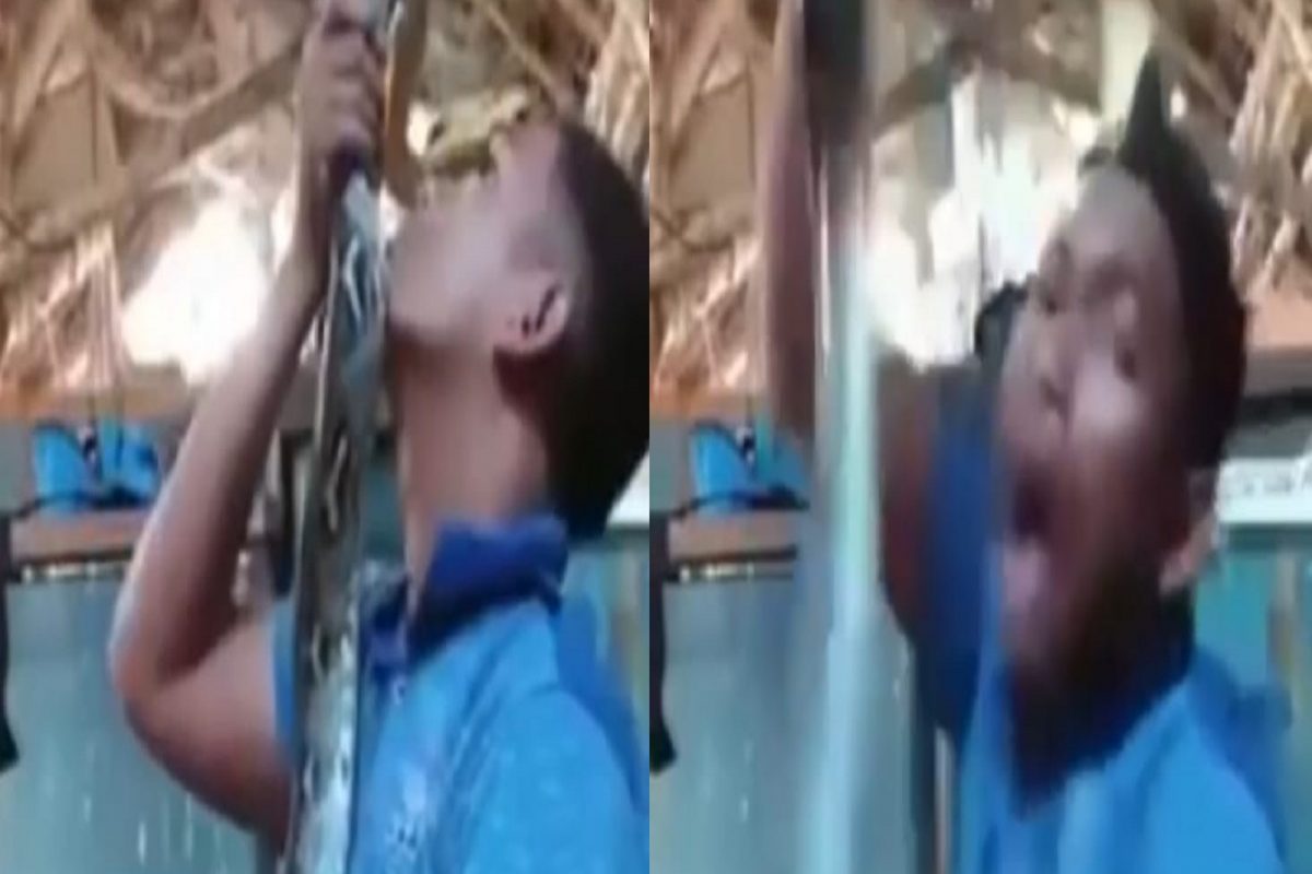 सापासोबत खेळ अंगाशी! जीव वाचवण्यासाठी मुलाची धडपड; धडकी भरवणारा VIDEO