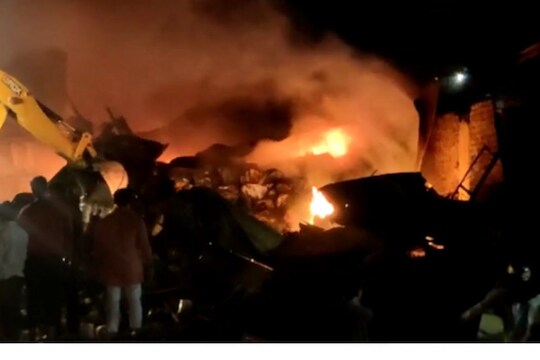 Pune : केमिकल कंपनीला भीषण आगीचा भयंकर Video; अग्निशमन दलाच्या 6 गाड्या घटनास्थळी दाखल