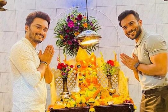 'आमची मैत्री राम-लक्ष्मणासारखी राहावी', Bigg Boss Marathi फेम विकास-विशालचा Photo Viral