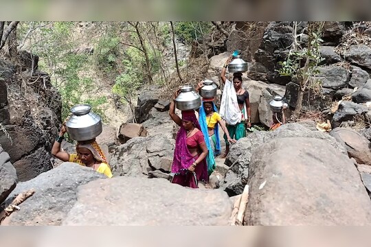 घोटभर पाण्यासाठी वणवण.. !