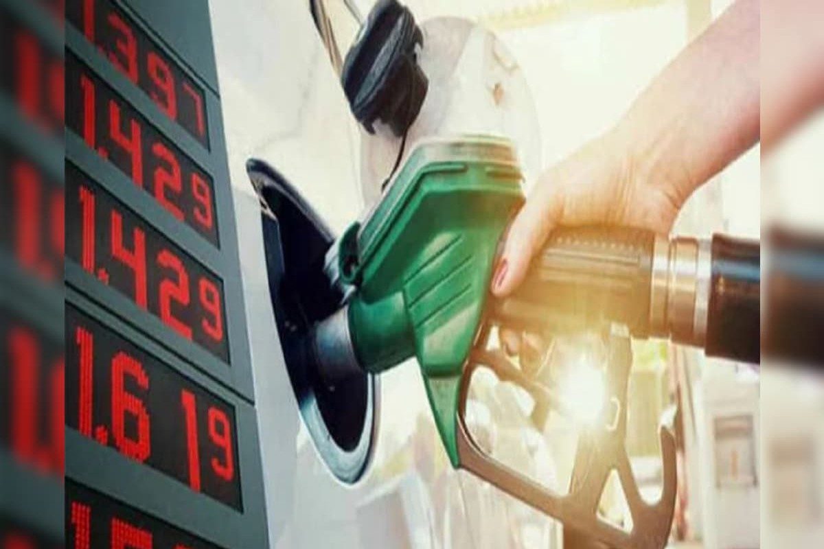 Petrol diesel Price : केंद्राच्या घोषणेनंतर राज्य सरकारकडूनही पेट्रोल, डिझेलवरील VAT मध्ये कपात, काय होईल परिणाम?