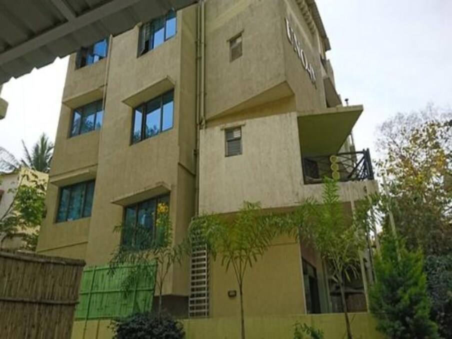 Uno-inn hotel in Bangalore : बंगळुरूमधील ही मालमत्ता ग्रेटर बेंगळुरू सिटी कॉर्पोरेशनने बंद केली होती. ती फक्त जपानी लोकांचीच सेवा करते, असा आरोप करण्यात आला. तथापि, आता ही मालमत्ता OYO अंतर्गत येते आणि आता तिथे भारतीयांनाही येऊ दिलं जात आहे.