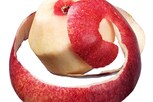 स्कीन केअर प्रॉडक्ट नकोच! सुंदर चेहऱ्यासाठी सफरचंदाच्या सालीचा असा करा उपयोग