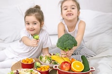 मुलांच्या आहारात फळं-भाज्या असायला हव्या; त्यांच्या एकाग्रतेमध्ये असा होतो फायदा