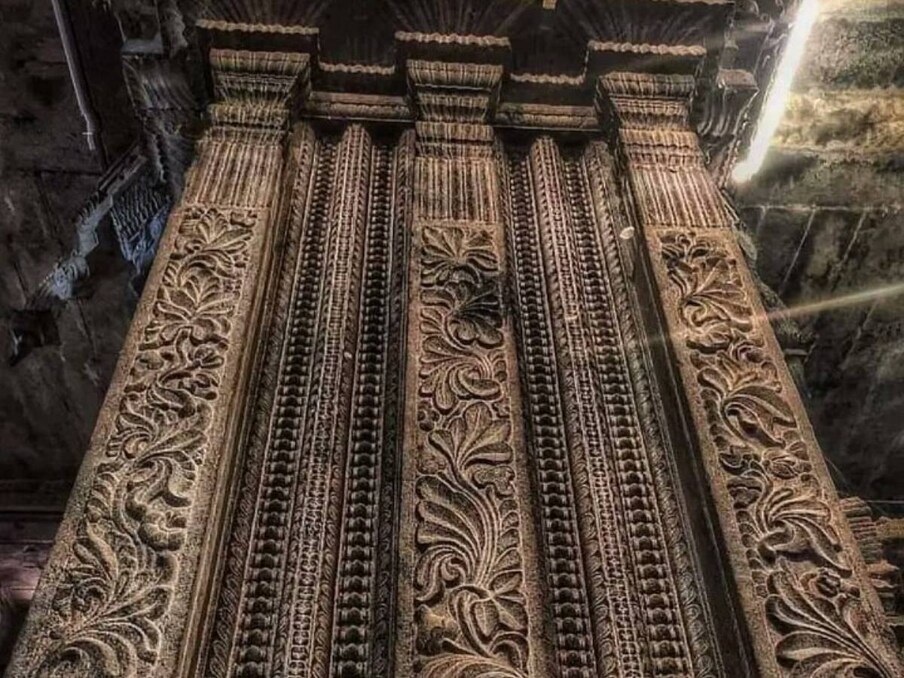 नॉर्वेजियन डिप्लोमॅटने दक्षिणेकडील सुंदर मंदिर देखील पाहिलं आणि त्याचा फोटो शेअर केला. भारतात 1800 वर्षांपूर्वी 3D उत्कृष्ट कृती होत्या असं त्यांनी म्हटलंय. हा फोटो तामिळनाडूमधील तिरुचिरापल्ली येथील जंबुकेश्वर मंदिराचा आहे.