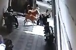 नाशिकमध्ये मोकाट कुत्र्यांचा लहान मुलावर हल्ला, मुलगा गंभीर जखमी, VIDEO समोर