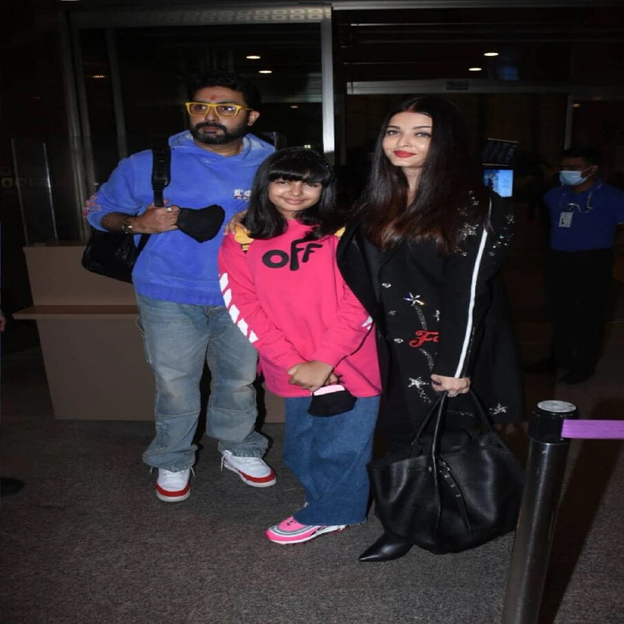 बॉलिवूड अभिनेत्री ऐश्वर्या राय बच्चन (Aishwarya Rai Bachchan) नवरा अभिषेक बच्चन (Abhishek Bachchan) आणि मुलगी आराध्यासोबत (Aaradhya) मुंबई विमानतळावर स्पॉट झाली. मीडिया रिपोर्टनुसार ऐश्वर्या राय कान्स सोहळ्यासाठी फ्रान्सला रवाना झाली आहे. ( फोटो साभार विरल भयानी)
