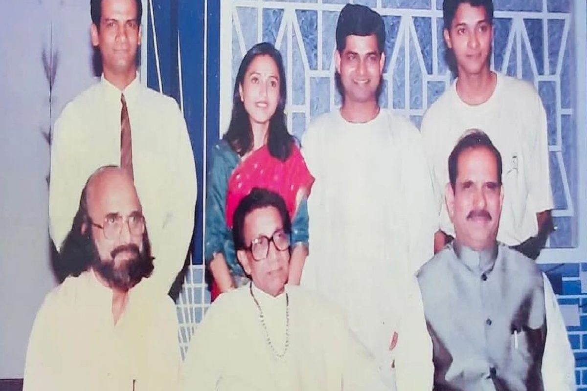 बाळासाहेब ठाकरे यांच्यासोबतच्या 'त्या' फोटोचं काय आहे श्रेयस तळपदेचं कनेक्शन? शेअर केली खास आठवण