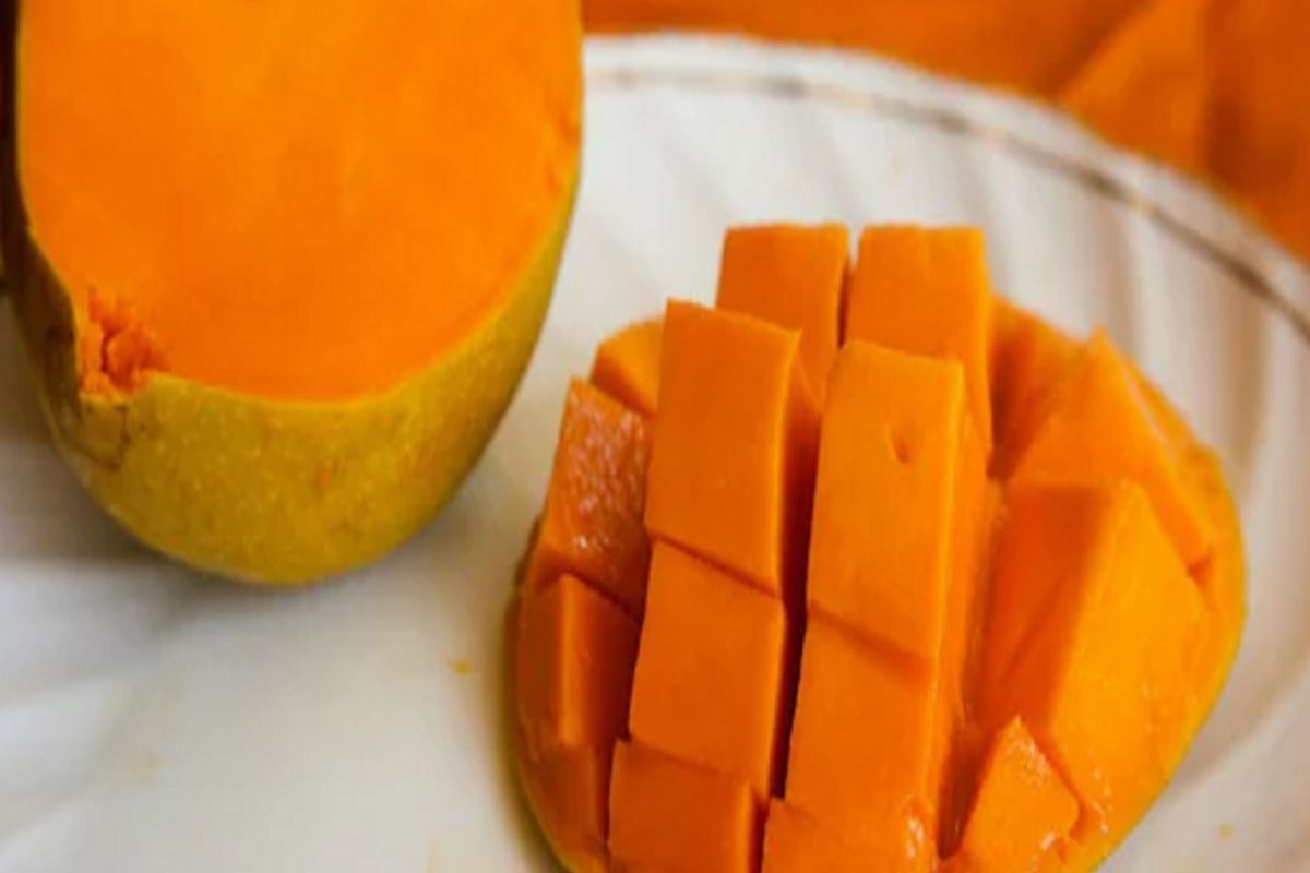 टेन्शन नॉट! आता आंबे खरेदी करताना होणार नाही फसवणूक; या 2 गोष्टी ध्यानात ठेवा