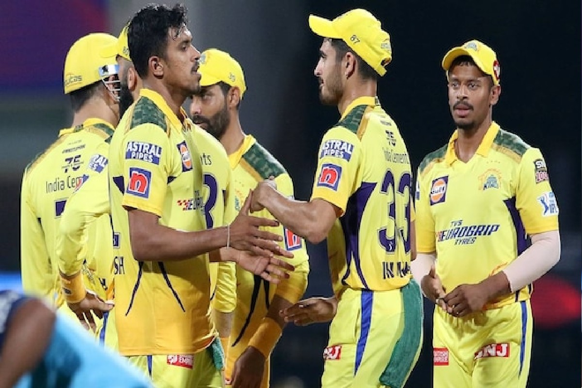 IPL 2022 : सेहवागनं सांगितली CSK ची सर्वात मोठी चूक! 'सुरूवातीपासूनच...'