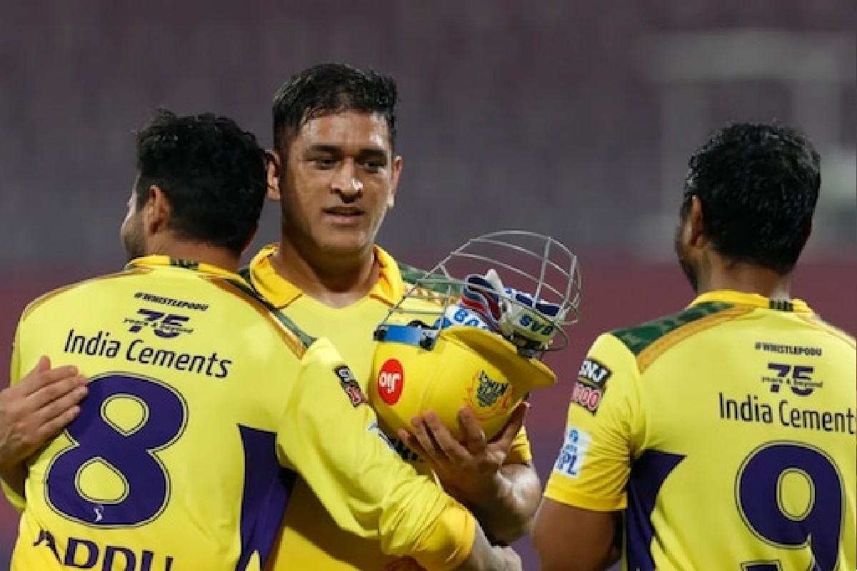 IPL 2022 : 'सर्व स्पून फीडिंग शक्य नाही' धोनीनं जाहीरपणे सांगितली जडेजाची चूक