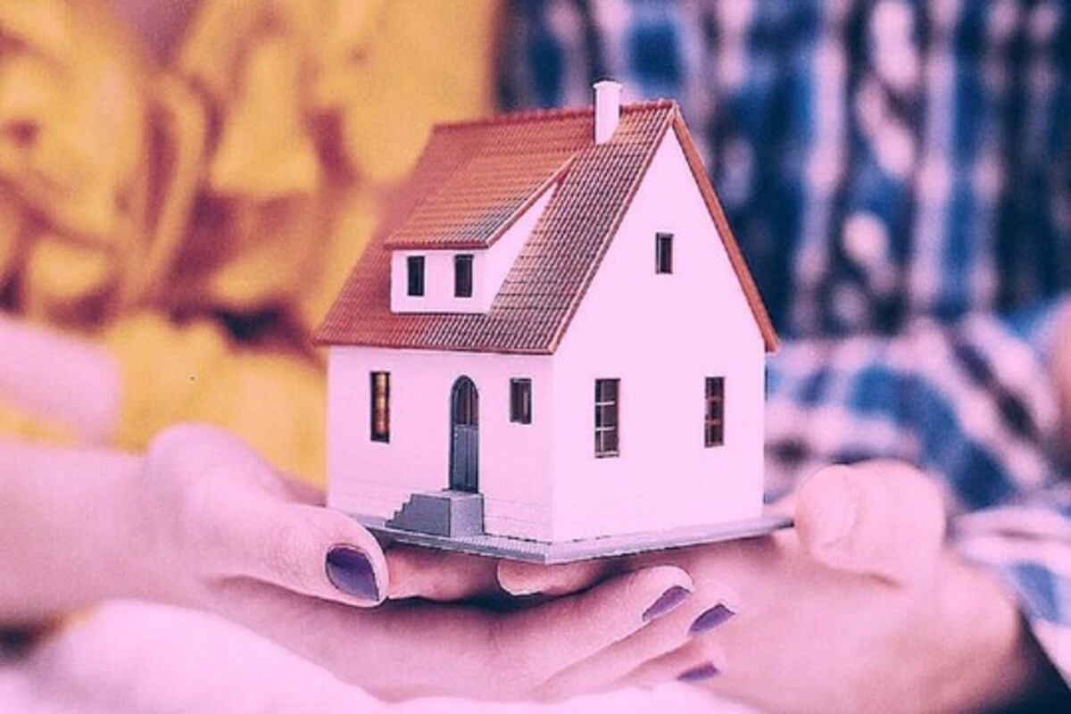 Dhule : धुळ्यात महिला उपसरपंचांनी लाटली तीन घरकुले, पदाचा गैरवापर करत शासनाची फसवणूक केल्याचा आरोप