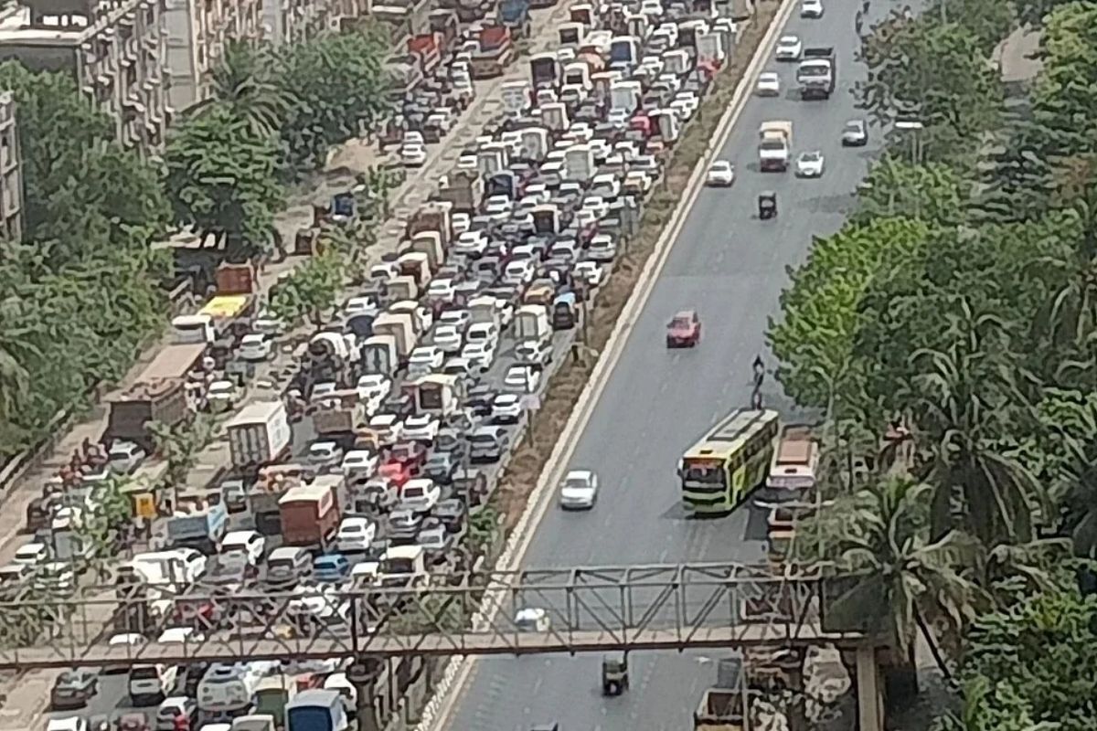 Live Updates: जोगेश्वरी-विक्रोळी JVLR उड्डाणपूल वाहतुकीसाठी उद्या सुरु होणार Live Updates: जोगेश्वरी-विक्रोळी JVLR उड्डाणपूल वाहतुकीसाठी उद्या सुरु होणार