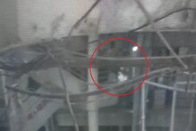 मित्रच निघाले मारेकरी, इमारतीवरुन ढकलतानाचा CCTV समोर आल्याने हत्येचं गूढ उकललं मित्रच निघाले मारेकरी, इमारतीवरुन ढकलतानाचा CCTV समोर आल्याने हत्येचं गूढ उकललं
