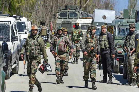Jammu Kashmir: काश्मीरमध्ये 24 तासांत तिसरा दहशतवादी हल्ला, शोपियानमध्ये परप्रांतीय मजुरांवर ग्रेनेड हल्ला; दोन जखमी