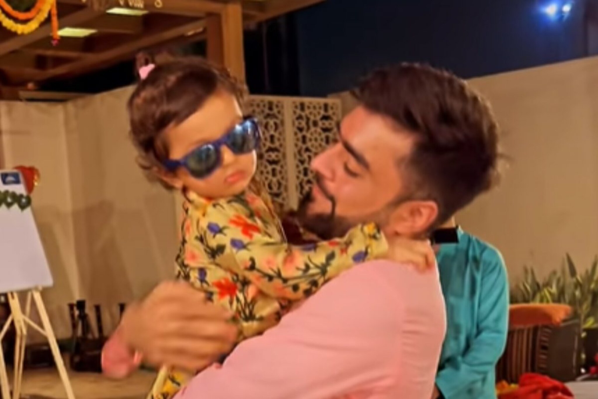 ज्युनिअर पांड्याला घेऊन गुजराती गाण्यावर थिरकला Rashid Khan, पाहा CUTE VIDEO