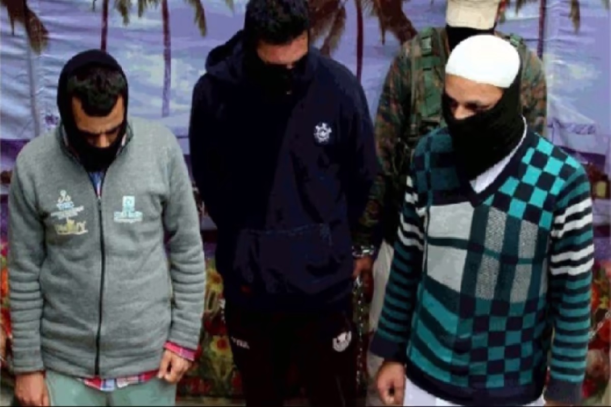 Terrorists Arrested: श्रीनगरमध्ये 15 पिस्तूलसह पाच हायब्रिड दहशतवाद्यांना अटक, 300 काडतुसेही जप्त