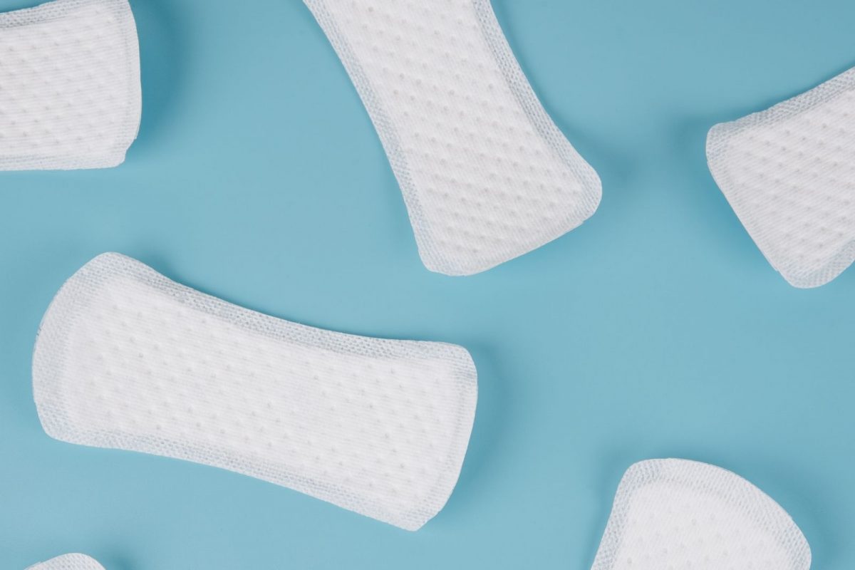 1 रुपयात 10 Sanitary pads; ठाकरे सरकारकडून Menstrual Hygiene day निमित्त महिलांना मोठं गिफ्ट