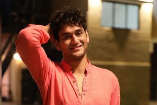 Vikas Gupta B'day: बायसेक्शुअल असल्याचं समजताच आई-भावाने सोडलं, विकास गुप्ताचा संघर्षमय प्रवास