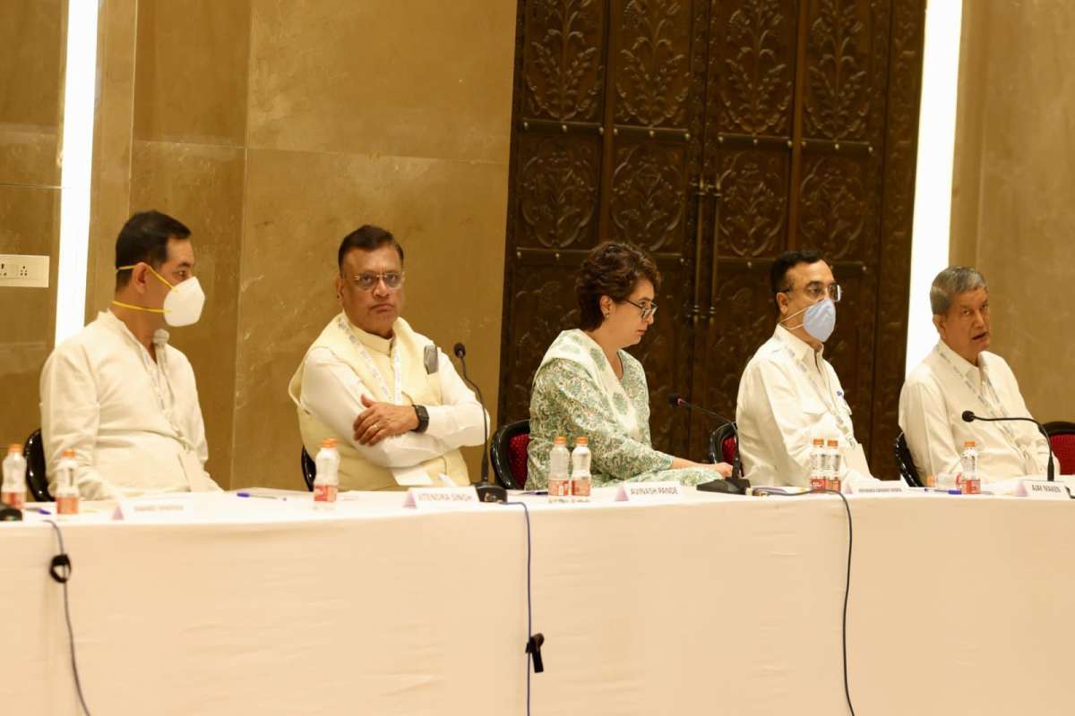 देशाच्या राजकारणातील सर्वात मोठी बातमी, काँग्रेस एका कुटुंबाला एकच तिकीट देणार, चिंतन शिबिरात मोठे निर्णय