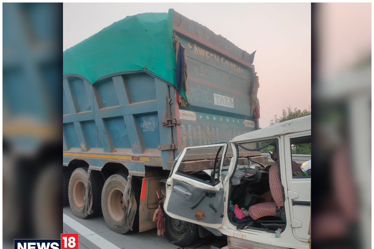 उत्तरप्रदेशात यमुना एक्सप्रेस वे वर भीषण अपघात, पुण्यातील चौघांचा जागीच मृत्यू