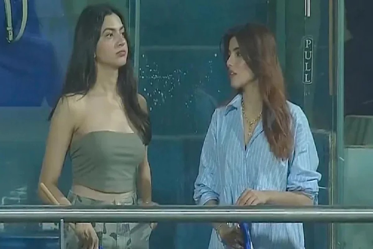 IPL 2022 : मुंबईच्या मॅचमध्ये दिसल्या 2 मिस्ट्री गर्ल, इशान किशनशी आहे कनेक्शन