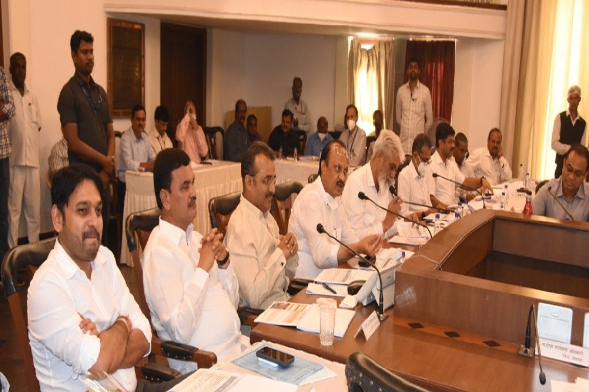 Crop insurance : राज्य सरकार पीक विमा योजनेबाबत शेतकऱ्यांच्या फायद्याचा निर्णय घेणार, अजित पवारांची स्पष्टोक्ती