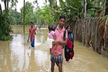 Assam floods : पूर आणि भूस्खलनामुळे हाहाकार, 24 जिल्ह्यांमधील 2 लाखांहून अधिक लोक प्रभावित
