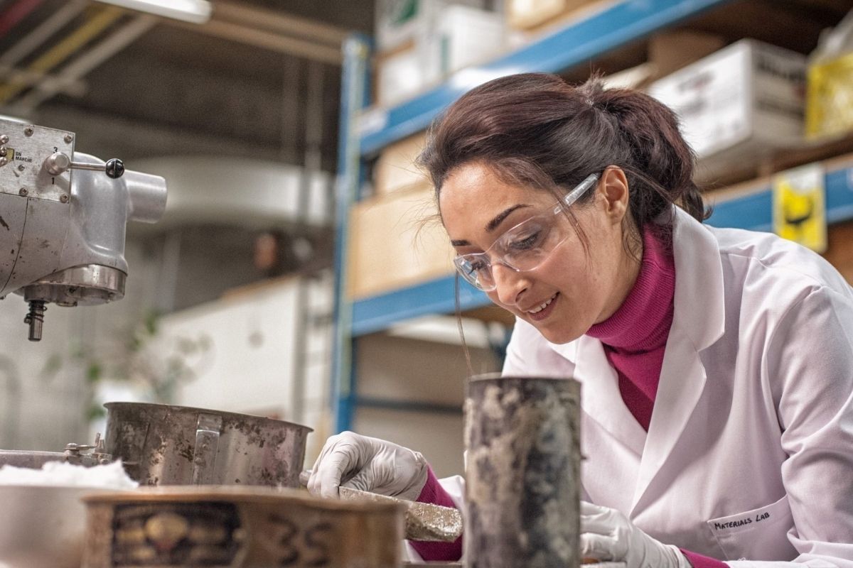 Engineering च्या 'या' मोठ्या आणि हटके स्ट्रीम्स