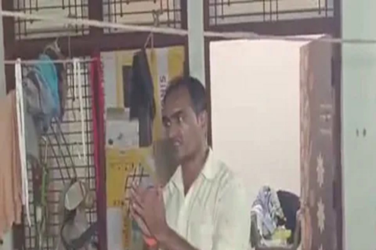 माजी सैनिकाचा मेव्हण्यावर गोळीबार, नंतर पत्नी आणि दोन मुलांसह स्वत:ला घेतले घरात कोंडून