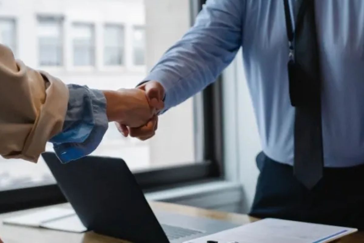 कामाची बातमी! वार पाहून करा नवीन नोकरी जॉईन; कोणीही थांबवू शकणार नाही तुमची प्रगती