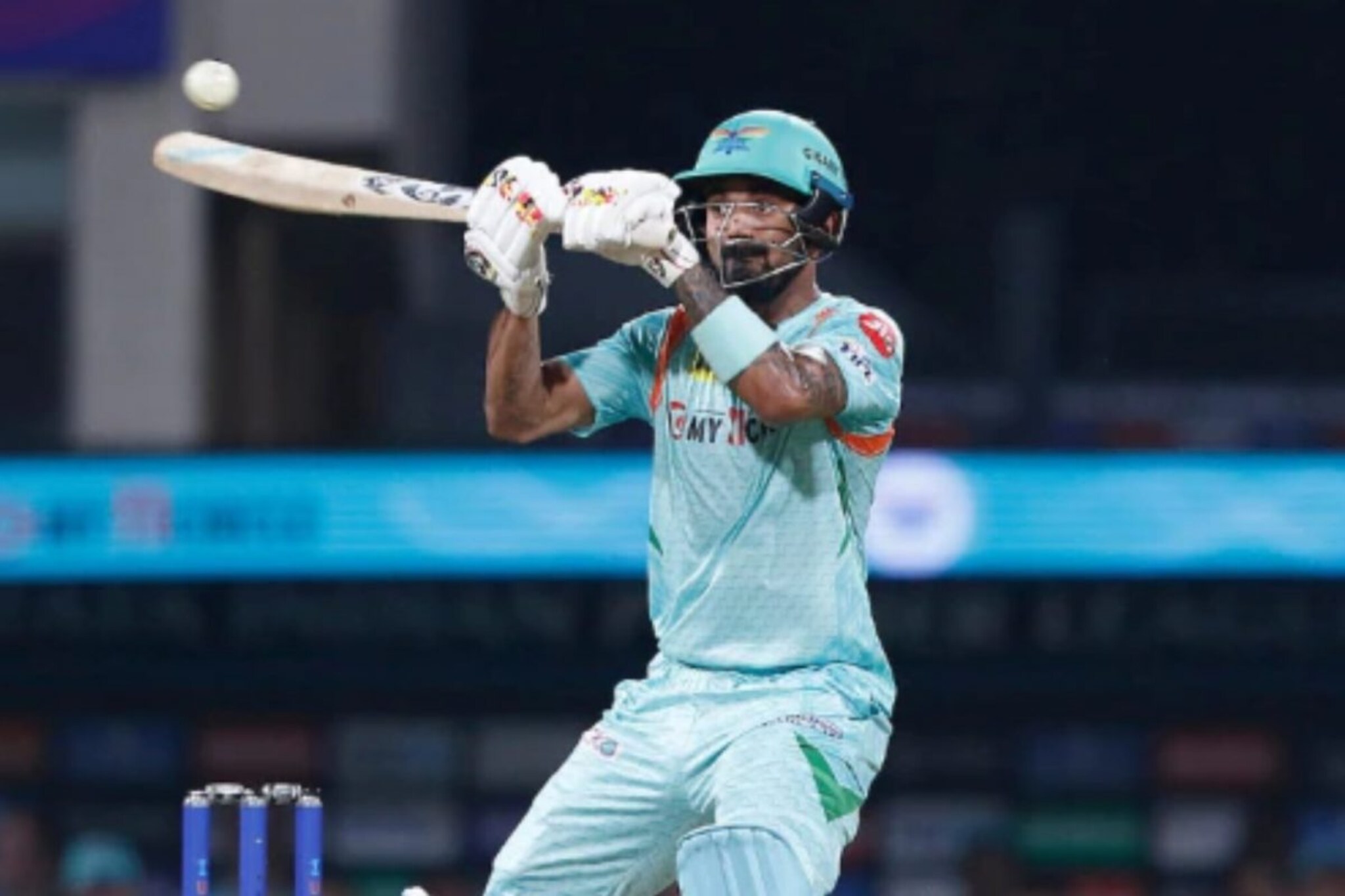 पुन्हा तळपली केएल राहुलची बॅट, डेविड वॉर्नर-एबी डिविलियर्सचे तोडले रेकॉर्ड