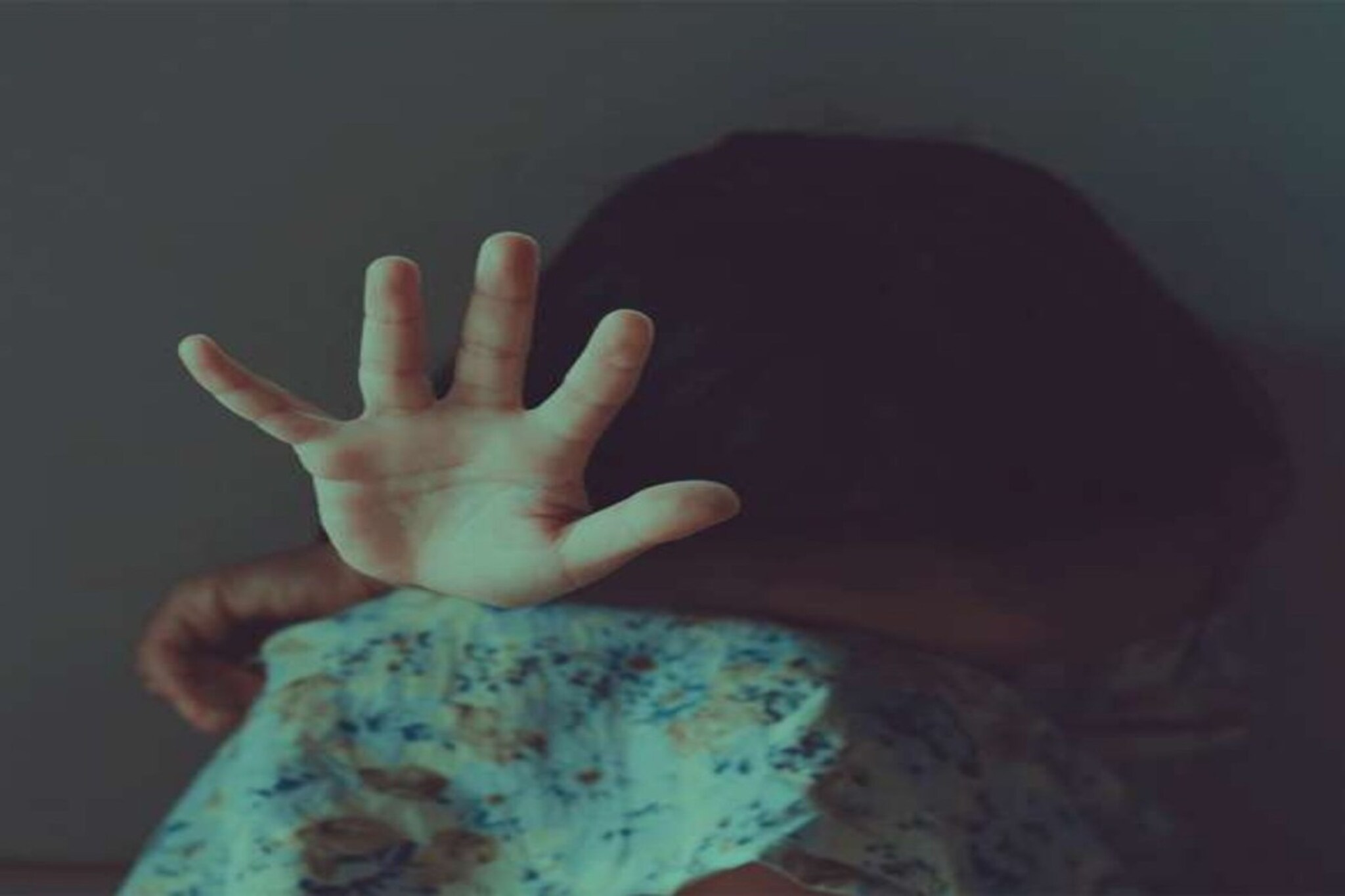 यवतमाळ हादरलं! चिमुकली आजोसोबत रात्री शौचास गेली आणि....