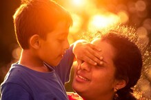 Mother's Day Special : ...अन् आईचं ते खळखळणारं हसू लेकाने पुन्हा मिळवून दिलं! Mother's Day Special : ...अन् आईचं ते खळखळणारं हसू लेकाने पुन्हा मिळवून दिलं!